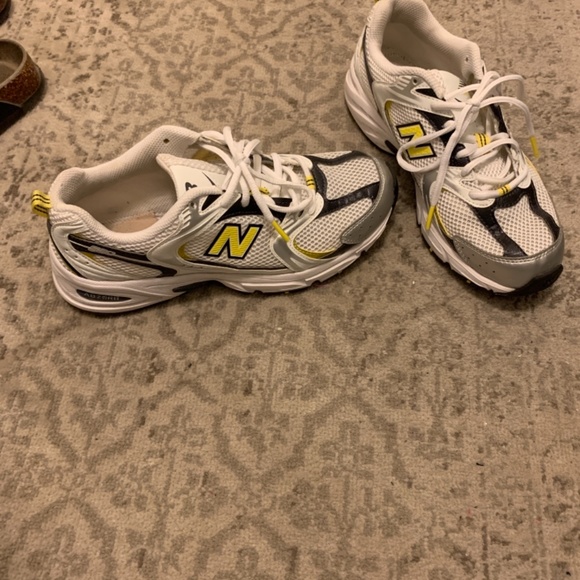 New Balance 530 yellow women’s - Picture 2 of 6